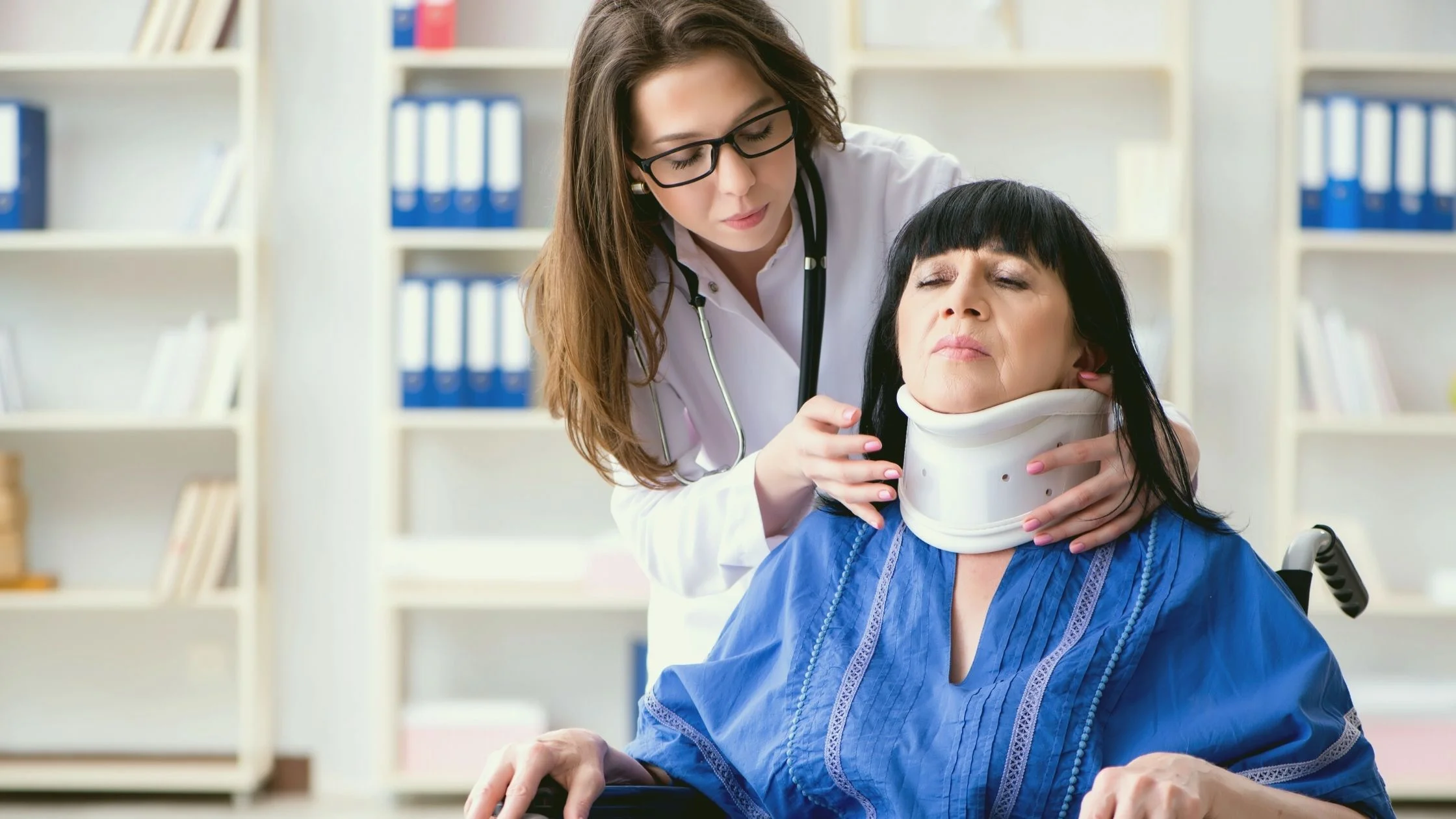 5 Cara Memulihkan Leher Setelah Cedera Ringan